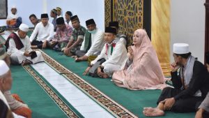 Safari Ramadhan di Soromandi, Bupati : Dunia Pendidikan Harus Menjadi Terdepan Bersama Ulama dan Tokoh Masyarakat April 26, 2022 Headline, Headline Lipsus, Lipsus, Peristiwa, Serba-Serbi, Sosbud, Terkini