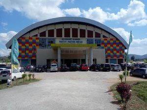 TURNAMEN KARATE SE-NTB DI SELENGGARAKAN DI GOR MINI KAB, LOMBOK BARAT. Lobar. 24 Juli 2022. Wartawan. Azwar Editor. Zaki