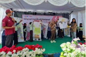 DINAS SOSIAL MERIAHKAN HARI ANAK NASIONAL, KEMENSOS GELAR KAMPANYE SOSIAL DI HALAMAN KANTOR BUPATI LOMBOK TIMUR. Senin, 01 Agustus 2022 – 08:47:20 WIB