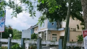 Dugaan Fee DAK Samsul Qomar, Kapsek SMAN 1 Jonggat Kebingungan. 4 Agustus 2022