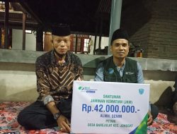 KADES BAREJULAT SALURKAN JAMINAN KEMATIAN, GRATISKAN WARGA DARI YURAN SELAMA MENJABAT.