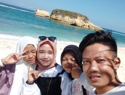 Perpisahan, Guru dan Santri Ponpes Darul Falah NWDI Lendang Batah Tour ke Pantai Kura-kura