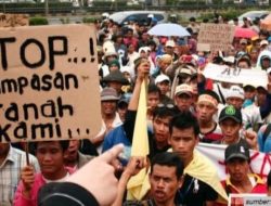 SIDANG KEDUA SENGKETA TANAH DI PENGADILAN NEGERI SUMBAWA PIHAK TERGUGAT DI LANDA DENGAN PENYAKIT PELUPA.