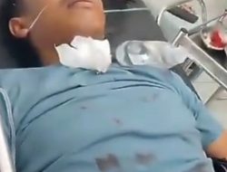 INSIDEN PENUSUKAN YANG TERJADI DI KAWASAN WISATA PUSUK SEMBALUN YANG MENIMPA JURU PARKIR.