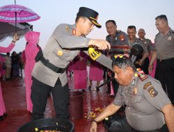 Lantik Kenaikan Pangkat 23 Perwira dan 32 Bintara Periode 1 Januari 2024, Kapolres Kubu Raya : Semakin Tinggi Pangkat, Semakin Tinggi Juga Tanggung Jawab yang Diemban