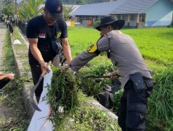 Sinergitas TNI-Pori Bersama Pemerintah Desa Dan Masyarakat Laksanakan Gotong Royong.
