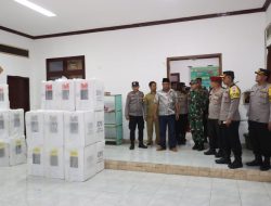 Polres Loteng Pastikan Keamanan Logistik Pemilu 2024 Jelang Pemungutan Suara.