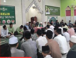 TRADISI ACARA  SERAH TERIMA SANTRI DAN SANTRIWATI BARU OLEH WALI SANTRI KEPADA TGH.SAHABUDIN YASIN,S.HI MH.