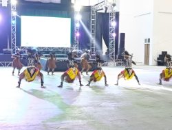 Aksi Tarian Humbelo dari Papua Berhasil Hipnotis Ribuan Penonton Mandalika International Festival