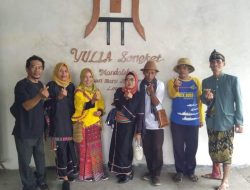 Bq. Hjn Fatanah selaku Ketua Lembaga Sasak Sareng Karya Lombok Tengah(SEKAR), mengungkapkan,