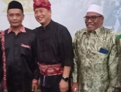 AINUDDIN FAHRI MEMBERIKAN UCAPAN SELAMAT KEPADA GUBERNUR DAN WAKIL GUBERNUR TERPILIH.