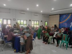 Antrian Panjang Dikeluhkan Para Orang Tua Wali Murid Di Bank BRI Cabang Praya