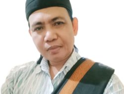 contoh anak yang berbakti kepada kedua orang tuanya: